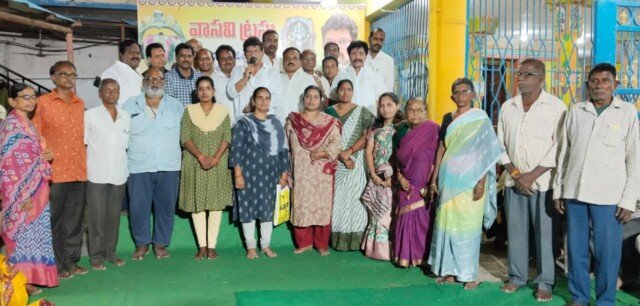 ప్రతి నెలా పేద ఆర్యవైశ్యులకు లక్ష రూపాయలు ఆర్థిక సహాయం