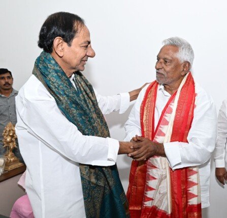 ఎర్రవెల్లిలో కేసీఆర్‌ను కలిసిన జీవన్ రెడ్డి.. భావోద్వేగ వ్యాఖ్యలు