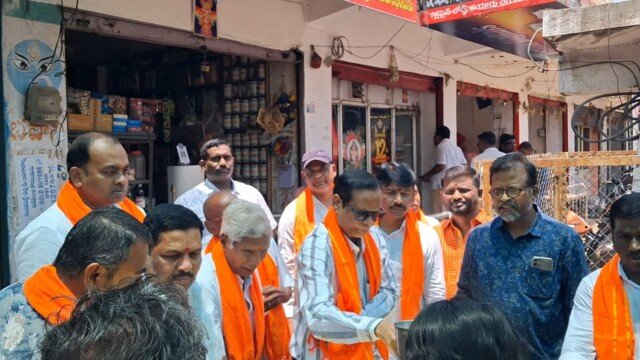 మజ్జిగ వితరణ