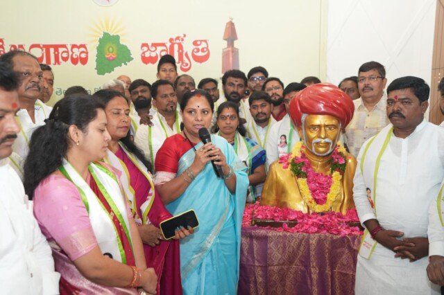 బీసీ ఉపకోటాపై పోరాటం కొనసాగుతుంది: కవిత స్పష్టం