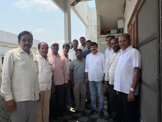 అనారోగ్యంతో ఉన్న అడపా సాయి పరామర్శించిన రాష్ట్ర కాపు జేఏసీ అధ్యక్షుడు చందు జనార్దన్