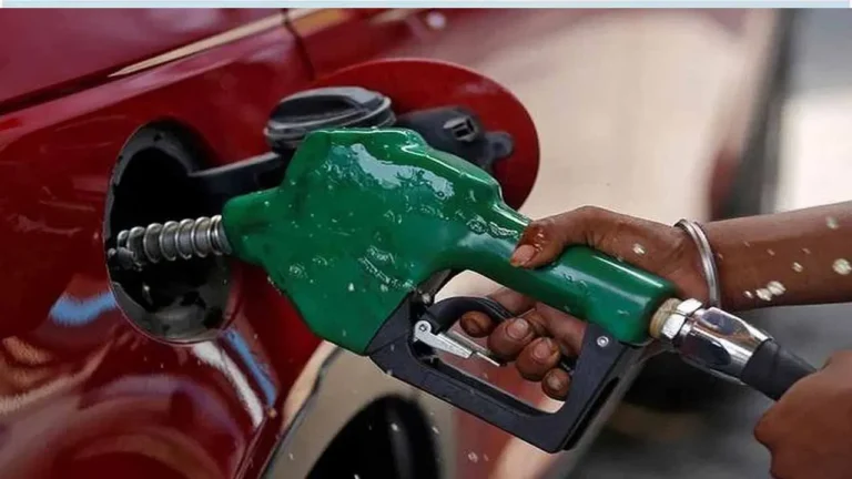 వాహనదారులకు షాక్: దేశవ్యాప్తంగా ప్రీమియం డీజిల్ ధర పెరుగుదల