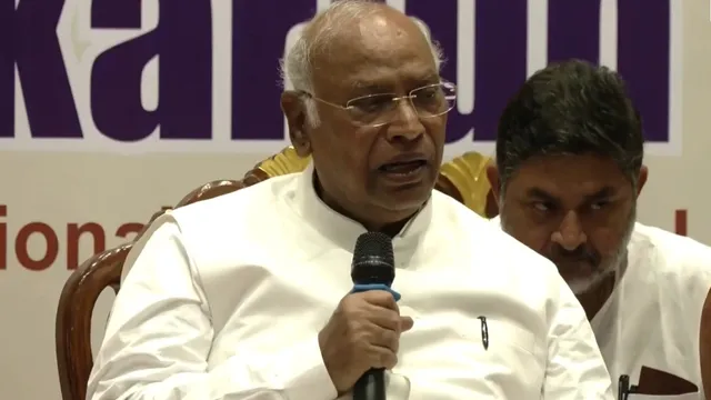 మోదీ వ్యాఖ్యలపై ఖర్గే క్లారిటీ