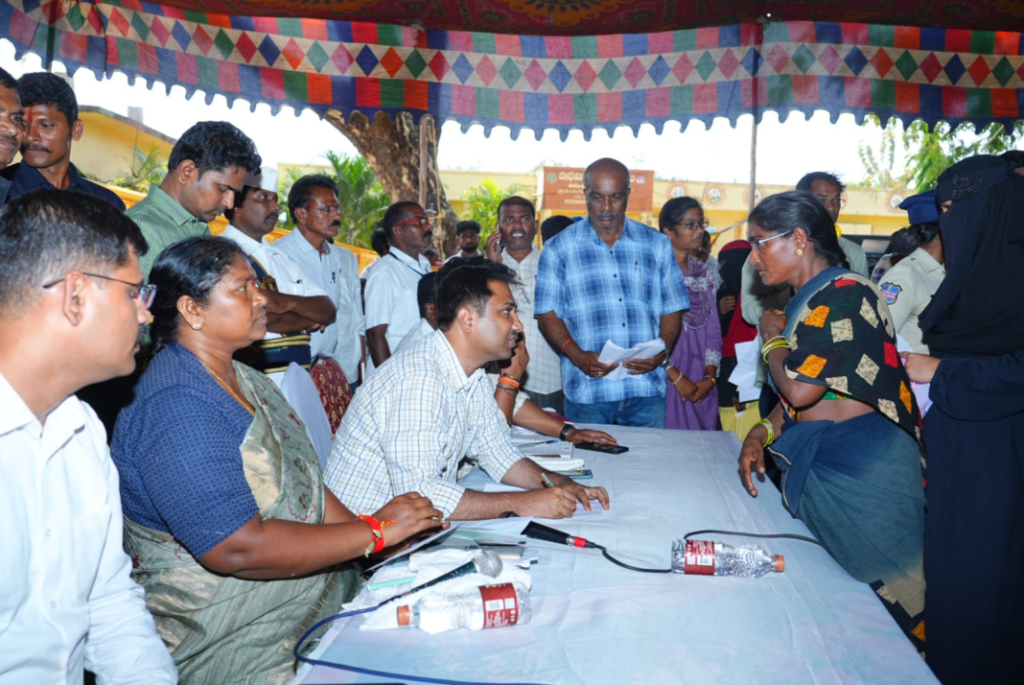 మేఘాలయ పర్యటనకు మంత్రి సీతక్క.. సంక్షేమ పథకాలపై అధ్యయనం