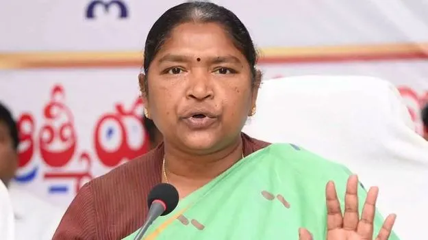 ఆర్టీసీ సమ్మె విరమించండి: మంత్రి సీతక్క విజ్ఞప్తి