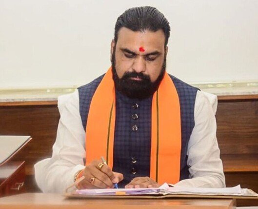 ఉద్యోగులకు బిహార్ సర్కార్ కొత్త రూల్.. మూడు నెలలకు ఓ టూర్ తప్పనిసరి
