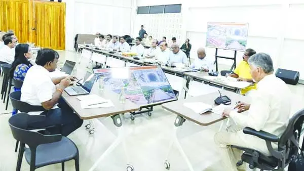 సాగునీటి ప్రాజెక్టులు గడువులోగా పూర్తి చేయాలి: సీఎం చంద్రబాబు