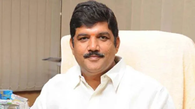 జగన్ అండ్ కోపై ధూళిపాళ్ల విమర్శలు