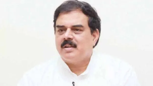 ఇంధన సరఫరాపై నిరంతర సమీక్షలు: మంత్రి నాదెండ్ల మనోహర్