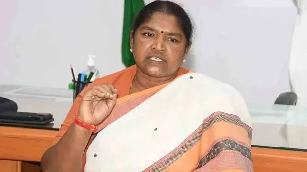 మహిళల ఆర్థికాభివృద్ధే తెలంగాణ ప్రగతి: మంత్రి సీతక్క