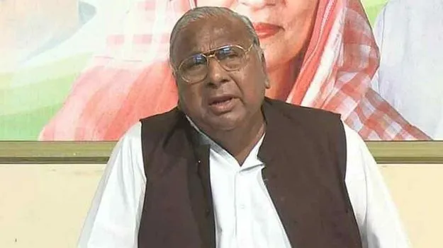 బీసీ సమస్యలపై కేంద్ర ప్రభుత్వం నిర్లక్ష్యం చేస్తోందని వీహెచ్ ఆరోపణ