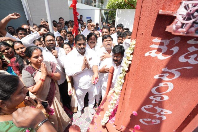 తెలంగాణ రక్షణ సేన కార్యాలయంలో ఘనంగా మే డే వేడుకలు