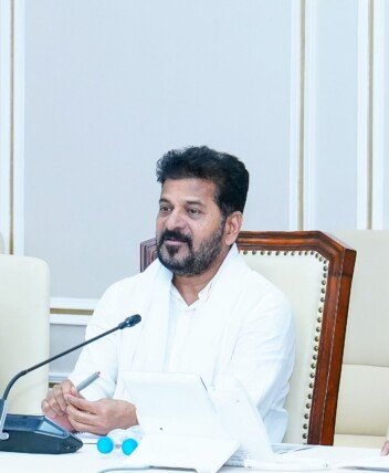 మైనారిటీ విద్యార్థులకు ఏఐ, స్కిల్ శిక్షణపై దృష్టి: సీఎం రేవంత్ రెడ్డి