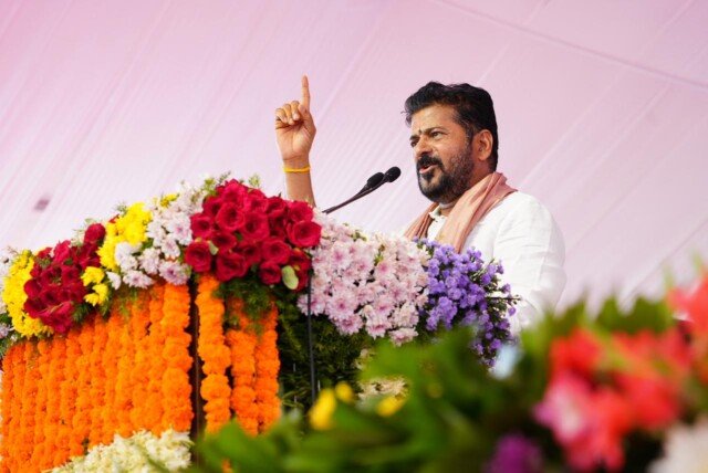 కొడంగల్‌ను దేశానికే ఆదర్శంగా తీర్చిదిద్దుదాం : సీఎం రేవంత్ రెడ్డి