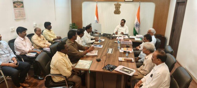ఎలక్ట్రిక్ బస్సులను ప్రభుత్వ సహకారంతో ఆర్టీసీనే నిర్వహించాలీ..!