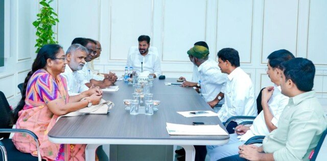 రైతుల కోసం నష్టానికైనా మొక్కజొన్న కొనుగోలు: సీఎం రేవంత్ రెడ్డి