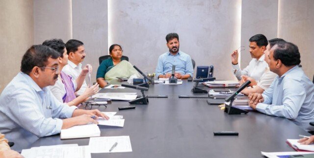 గ్రామ పంచాయతీ సిబ్బందికి నెల తొలి తేదీన జీతాలు: సీఎం రేవంత్