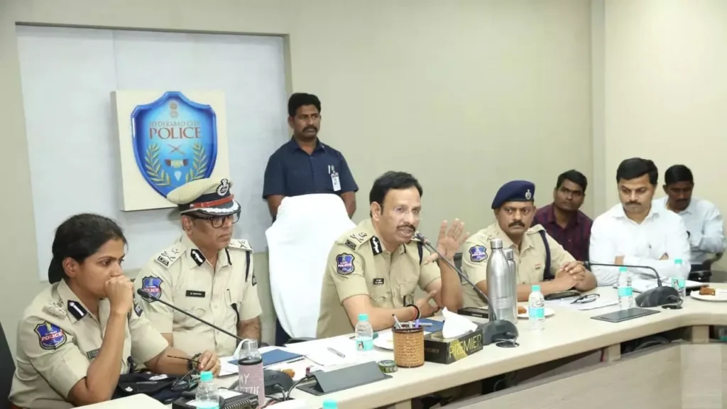 బక్రీద్ సందర్భంగా హైదరాబాద్ హై అలర్ట్.. గోరక్షకులకు పోలీసుల కఠిన హెచ్చరికలు