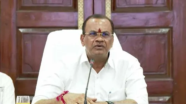 ముస్లింల అభ్యున్నతికి కాంగ్రెస్ కట్టుబాటు: మంత్రి కోమటిరెడ్డి