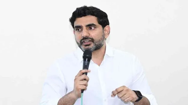 మోదీ అనుబంధంపై ‘అప్నాపన్’ పుస్తకం ఆవిష్కరణ.. కార్యక్రమంలో పాల్గొన్న లోకేశ్