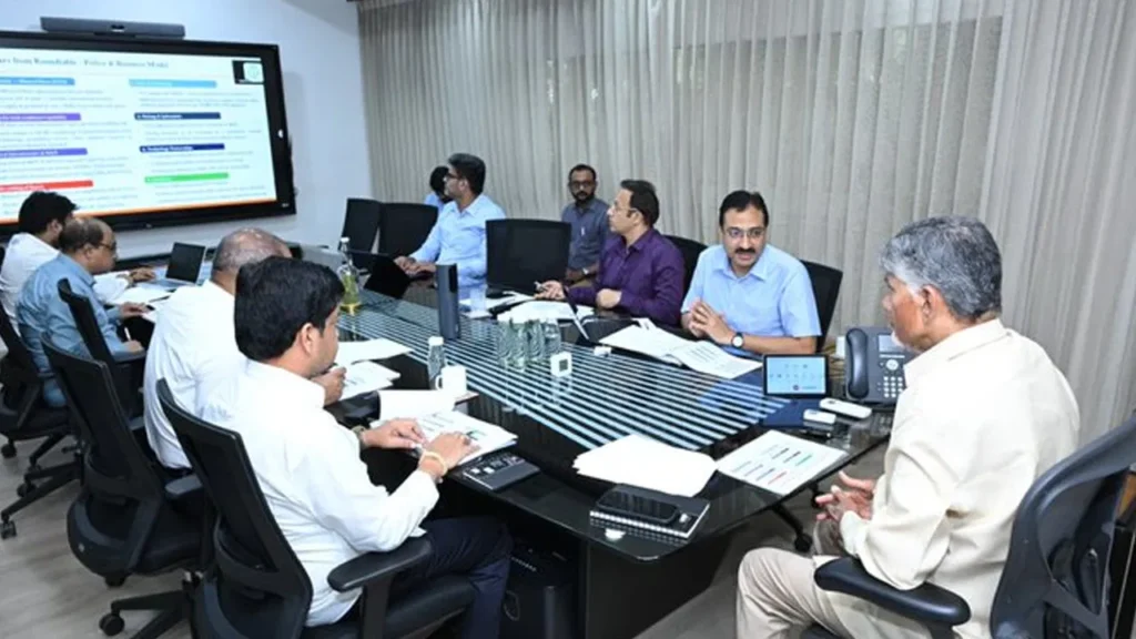 ఏపీని స్టీల్ హబ్‌గా తీర్చిదిద్దే దిశగా అడుగులు.. భారీ పెట్టుబడులు, లక్షల ఉద్యోగాల లక్ష్యం: చంద్రబాబు