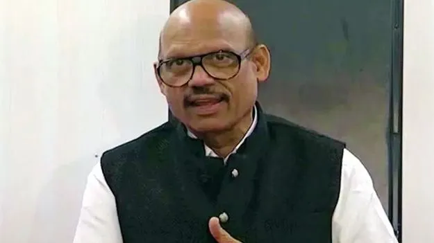 పంచ్ ప్రభాకర్‌పై చర్యలు తీసుకోవాలి: టీజీ వెంకటేశ్