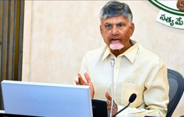 వైఎస్‌ఆర్ విగ్రహం ధ్వంసంపై చంద్రబాబు స్పందన.. తీవ్ర ఆరోపణలు